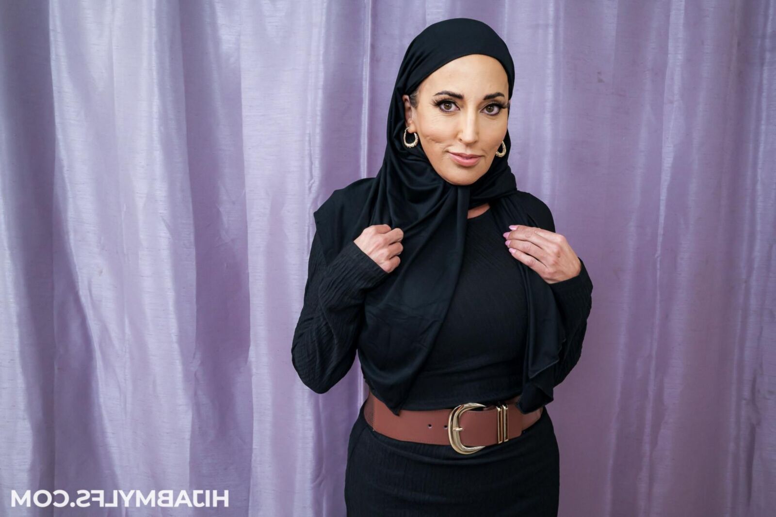 Abi James yo Hijab MILF Tries Some Clothes and Some Dick