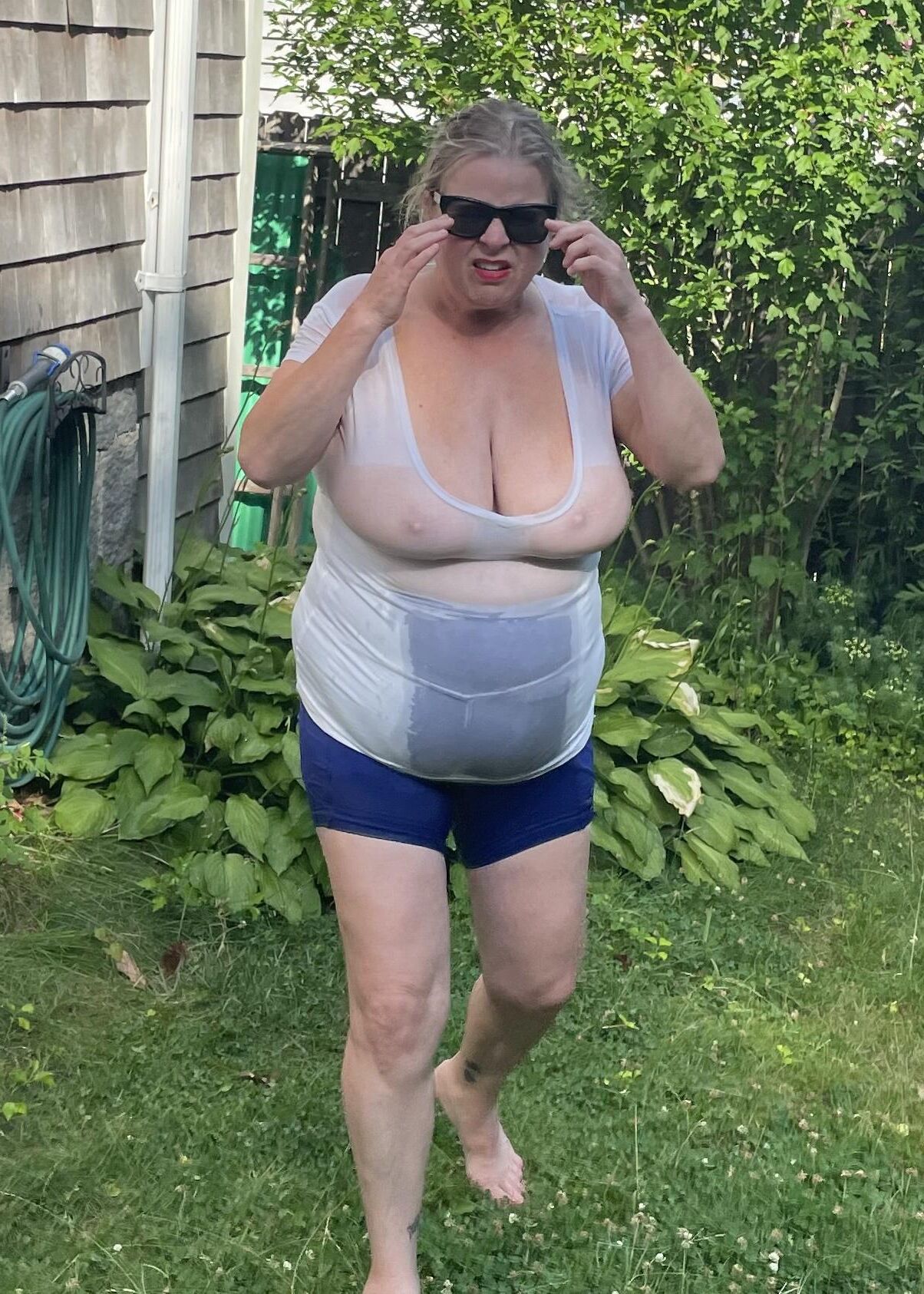 wet t shirt