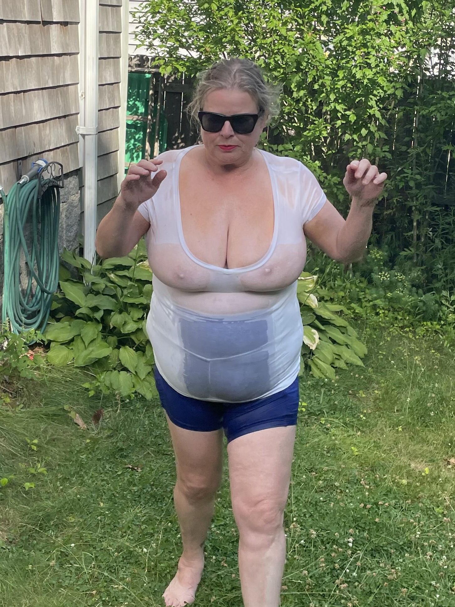 wet t shirt