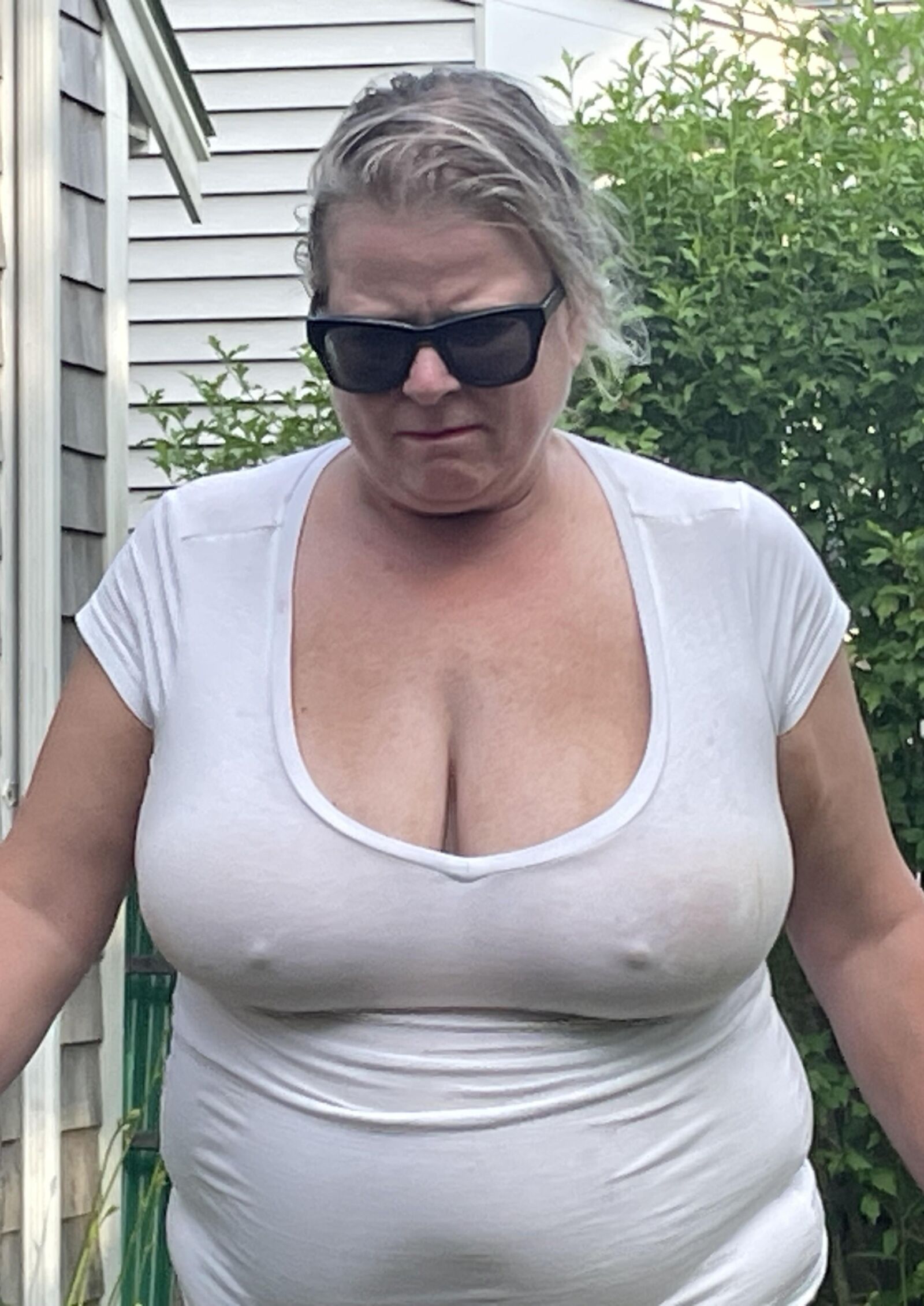 wet t shirt