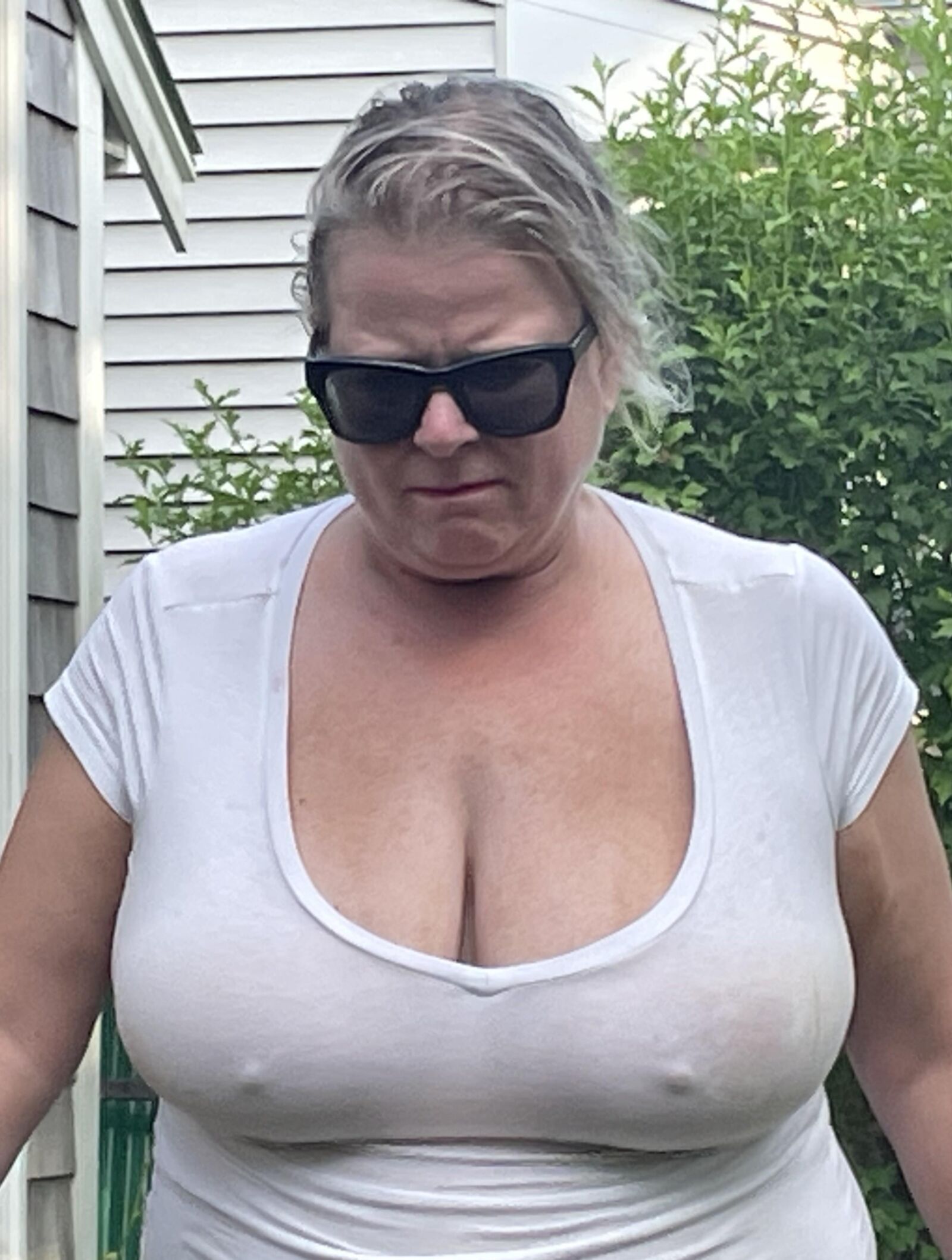 wet t shirt
