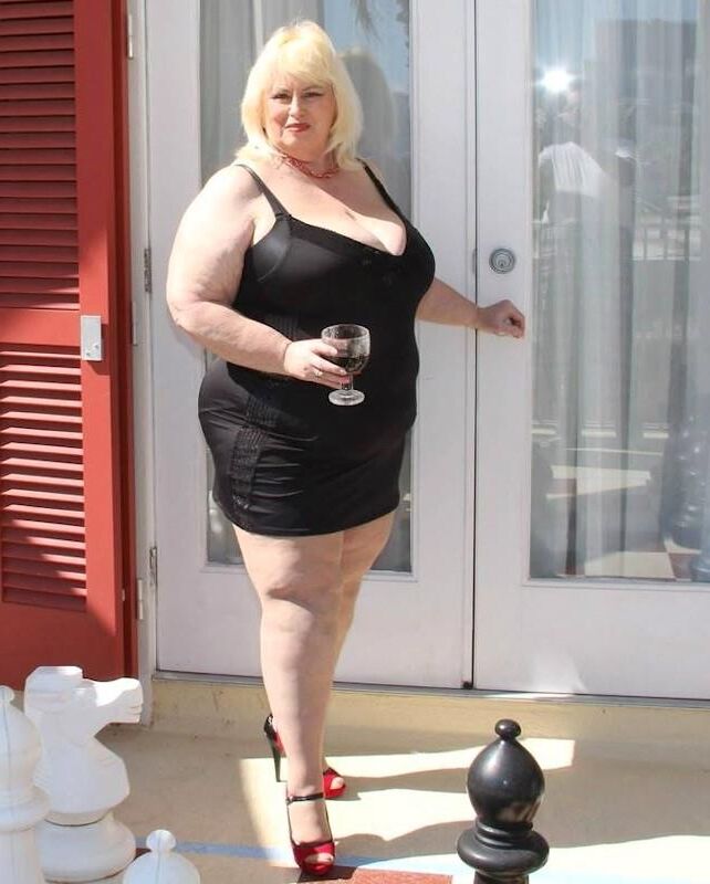 Mature BBW Heels
