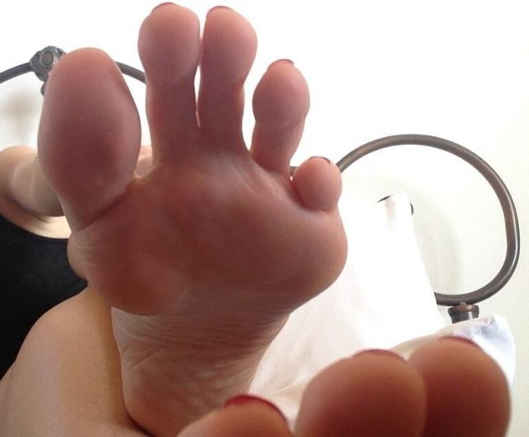 Ashley_love [Modelo Reddit Milf Foot]