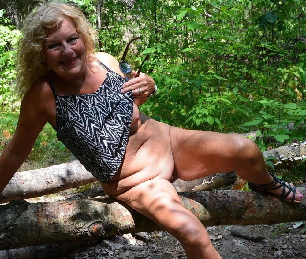 Oma Milf Outdoor